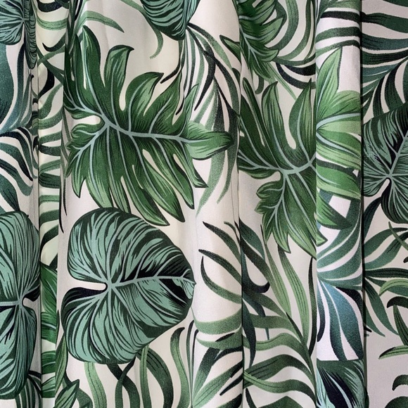 SHEIN Maxi Skirt with tropical plant patterns. Size 10 - Picture 4 of 4